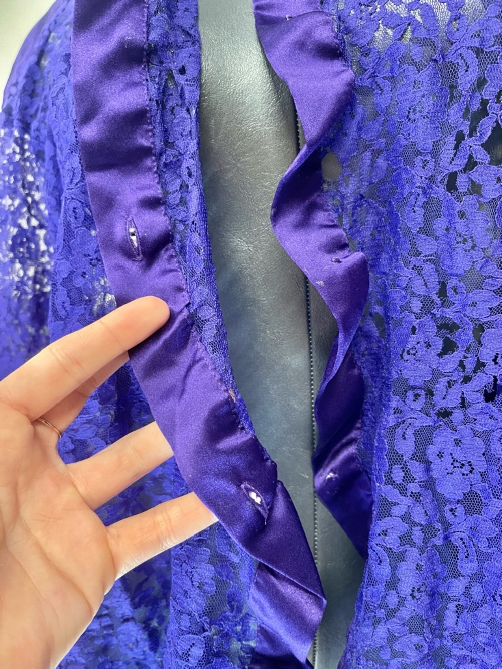 Vintage 1990s Victoria’s Secret Deep Purple Lace Satin Trim Sheer Robe Top - Picture 4 of 13